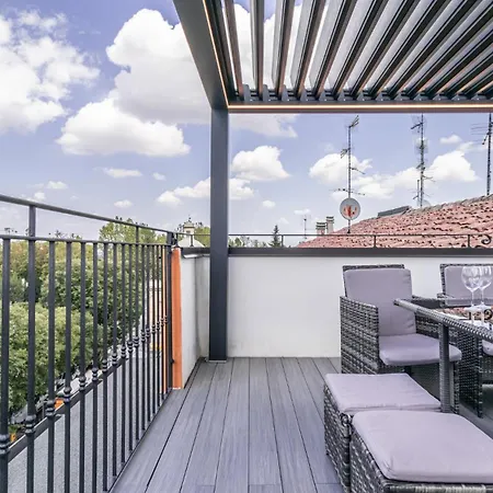 Apartment -Le Stanze Dei Pico- Wi-Fi, Nel Cuore Di Mirandola E Una Terrazza Unica Sul Tetto *