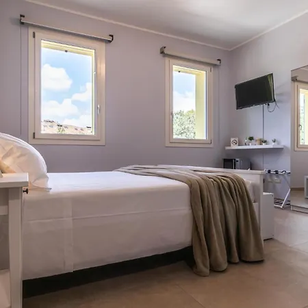 Apartment -le Stanze Dei Pico- Wi-fi, Nel Cuore Di - Terrazza Unica Sul Tetto Mirandola