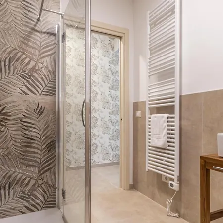 Apartment -le Stanze Dei Pico- Wi-fi, Nel Cuore Di - Terrazza Unica Sul Tetto Mirandola