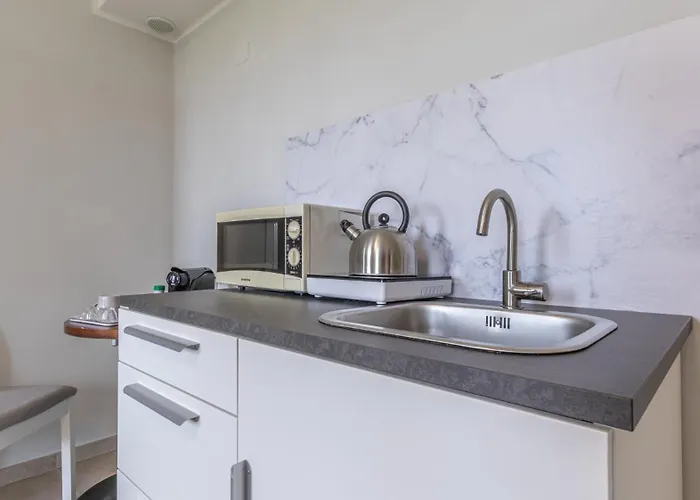 Appartement -le Stanze Dei Pico- Wi-fi, Nel Cuore Di - Terrazza Unica Sul Tetto Mirandola