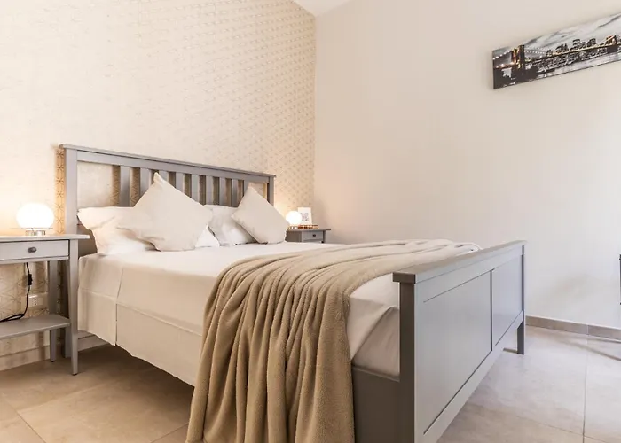 -le Stanze Dei Pico- Wi-fi, Nel Cuore Di - Terrazza Unica Sul Tetto Appartement Mirandola