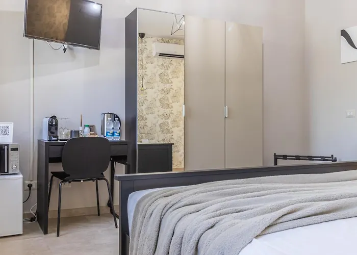 Appartement -le Stanze Dei Pico- Wi-fi, Nel Cuore Di - Terrazza Unica Sul Tetto Mirandola